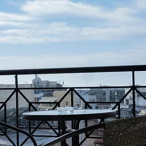 apt-zefiron-city-view.hotelschalkidiki.net/