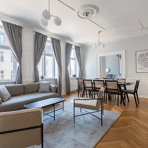  Apartamento Large With Canal View In Cph